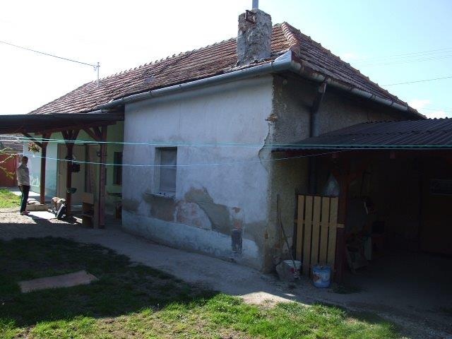 DRAŽBA 07.07.2014 o 10.00 hod., rodinný dom Bánov, okres Nové Zámky - náhľad