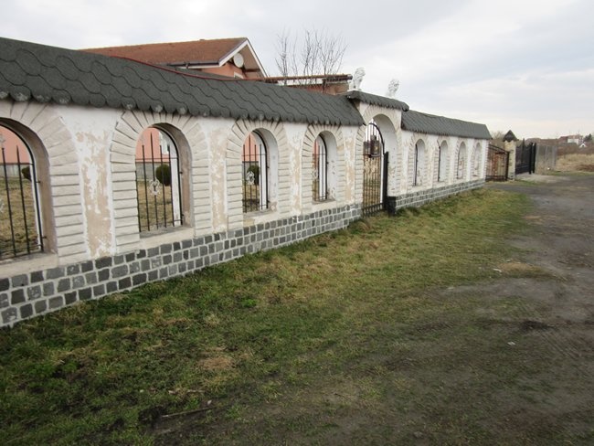 DRAŽBA 01.12.2015 o 10.00 hod., rodinný dom Spišská Teplica, okres Poprad - náhľad