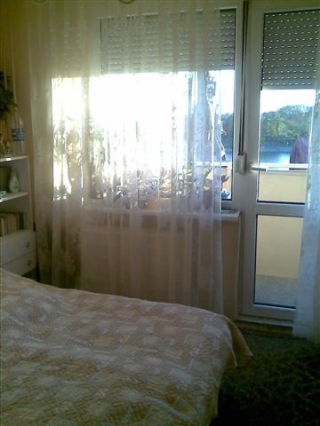 DRAŽBA 12.12.2012 o 11.00 hod., 2 izbový byt v Komárne, okres Komárno - náhľad