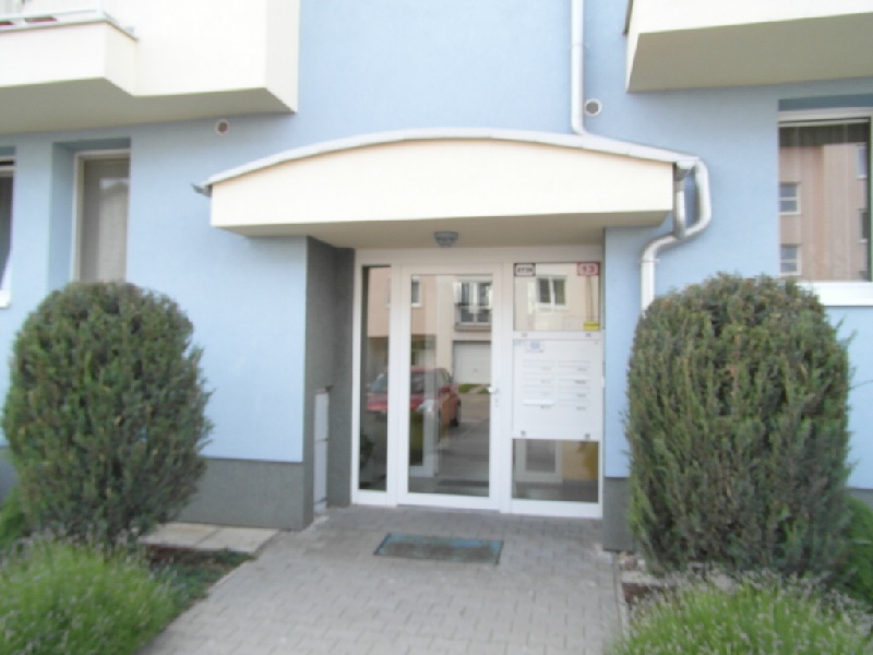 DRAŽBA 30.07.2013 o 11.00 hod., 2 izbový byt Senec, okres Senec - náhľad