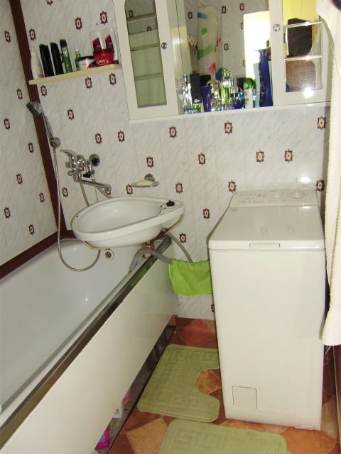 DRAŽBA 14.01.2015 o 10.00 hod., 2 izbový byt Prievidza, okres Prievidza - náhľad