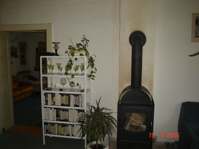 DRAŽBA 15.12.2011 o 10.00 hod., rodinný dom v Tešedíkove - náhľad
