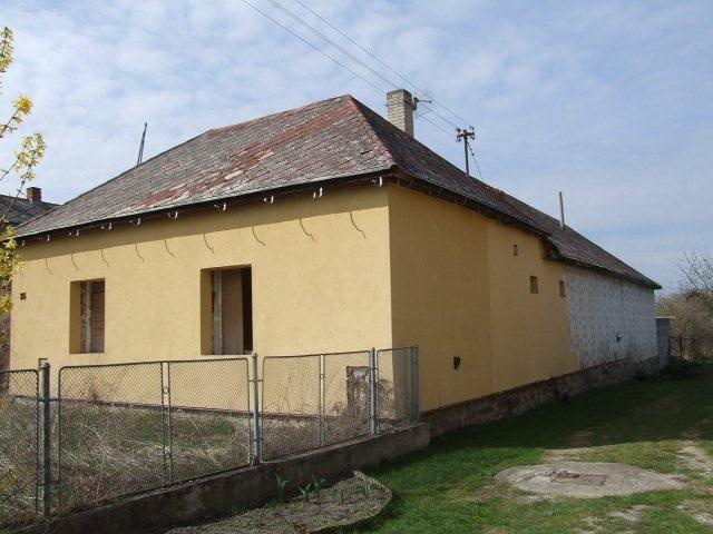 DRAŽBA 09.07.2012 o 13.00 hod., rodinný dom v Blatné Revištia - náhľad