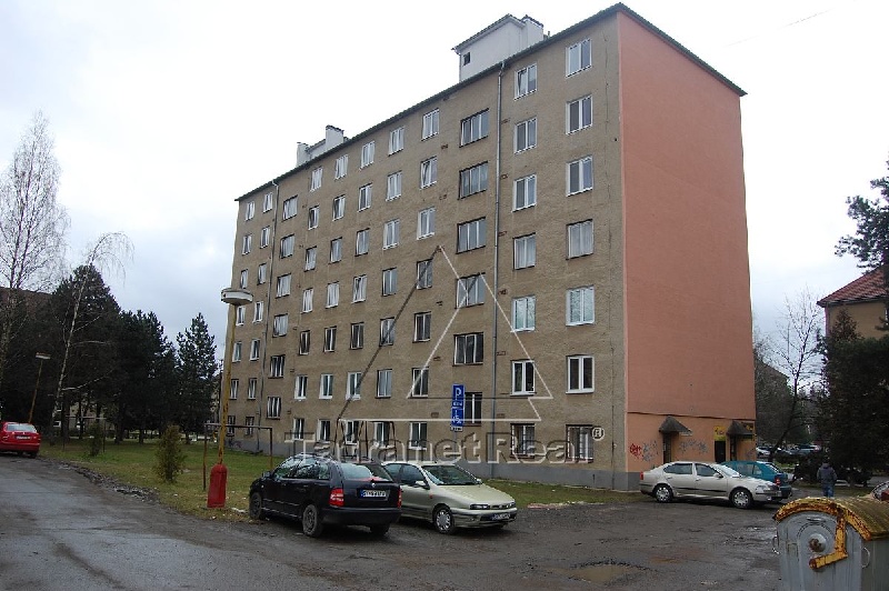 DRAŽBA 21.01.2016 o 10.00 hod., 2 izbový byt Snina, okres Snina