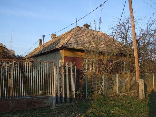 DRAŽBA 27.02.2013 o 11.00 hod., rodinný dom Uzovská Panica, okres Rimavská Sobota