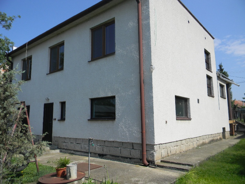 DRAŽBA 26.08.2014 o 10.00 hod., rodinný dom Čabaj-Čápor, okres Nitra - náhľad