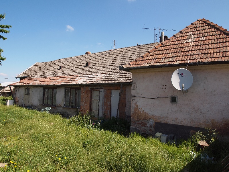 DRAŽBA 30.06.2015 o 13.00 hod., rodinný dom Mostová, okres Galanta - náhľad