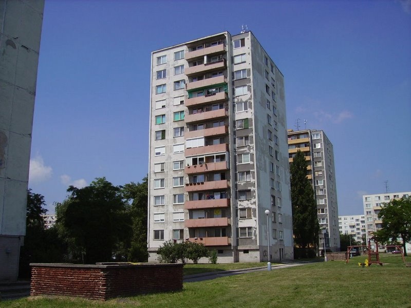 DRAŽBA 17.06.2013 o 11.00 hod., 2 izbový byt Komárno, okres Komárno