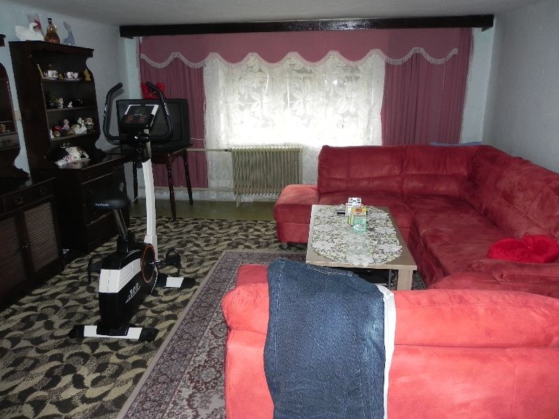 DRAŽBA 17.10.2011 o 11.00 hod., rodinný dom v Cinobani - náhľad