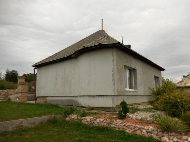 UPUSTENÉ!!! DRAŽBA 21.11.2019 o 11.00 hod., rodinný dom Bátorove Kosihy, okres Komárno - náhľad