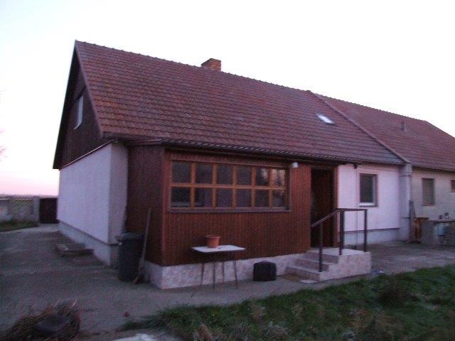 DRAŽBA 12.08.2014 o 13.00 hod., rodinný dom  Košúty, okres Galanta