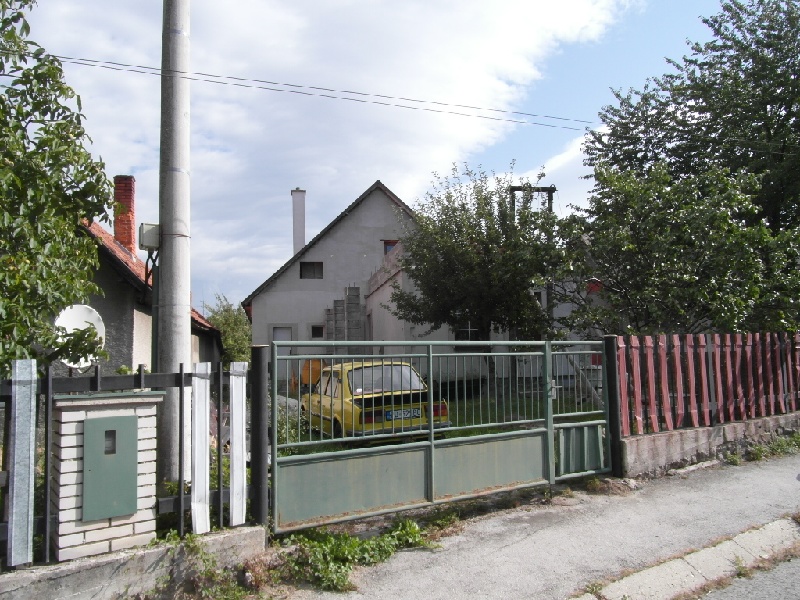 DRAŽBA 07.06.2016 o 10.00 hod., rodinný dom Lehota pod Vtáčnikom, okres Prievidza
