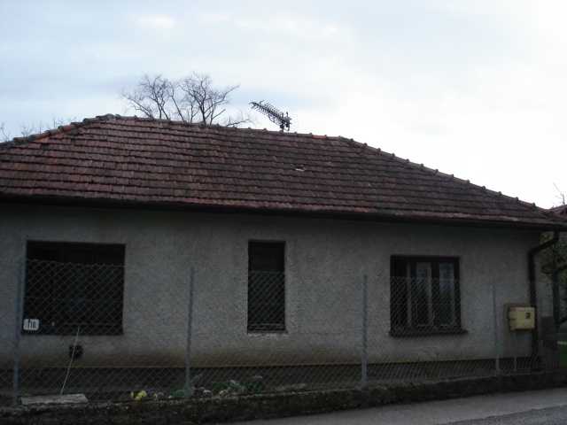 DRAŽBA 24.11.2016 o 13.00 hod., rodinný dom Michal nad Žitavou, okres Nové Zámky - náhľad