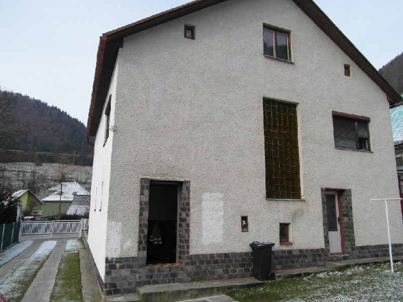 DRAŽBA 26.06.2019 o 12.00 hod., 1/2 rodinný dom Zázrivá, okres Dolný Kubín - náhľad
