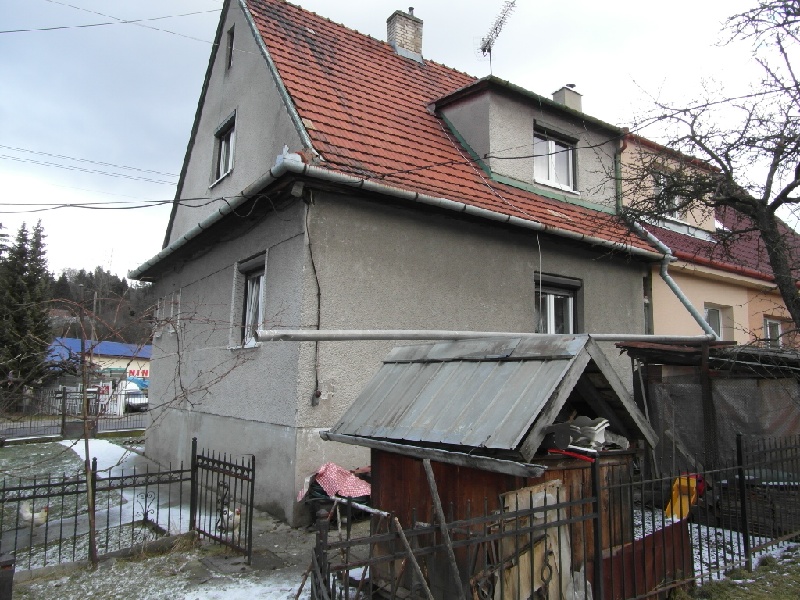 DRAŽBA 08.03.2016 o 10.00 hod., rodinný dom Handlová, okres Prievidza - náhľad