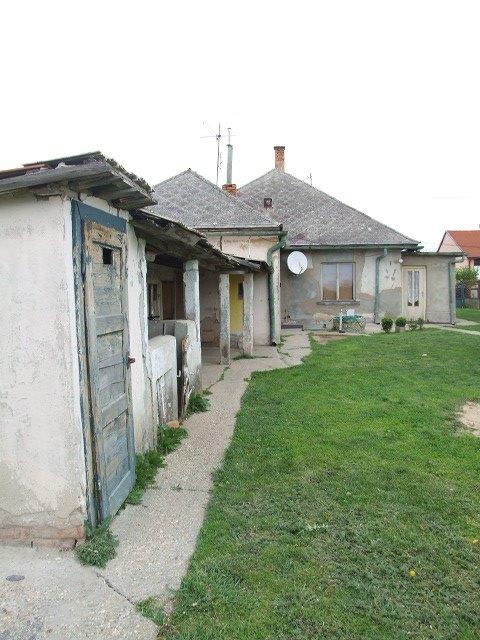 DRAŽBA 08.09.2014 o 13.00 hod., rodinný dom Bátorove Kosihy, okres Komárno - náhľad