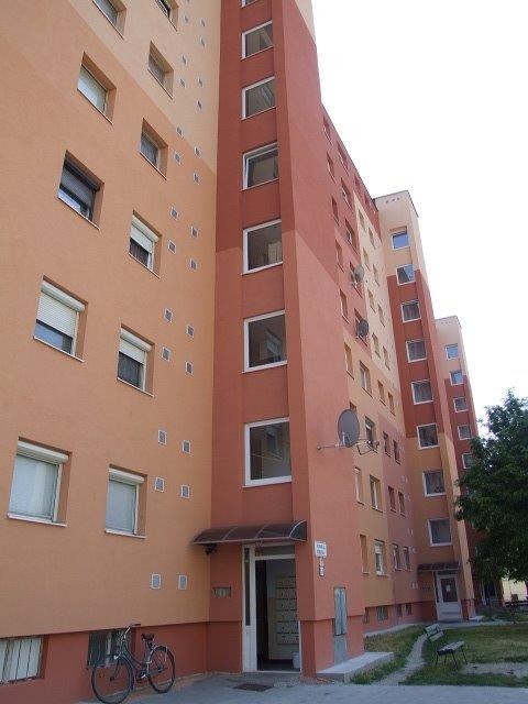 DRAŽBA 19.06.2014 o 11.00 hod., 1 izbový byt Komárno, okres Komárno