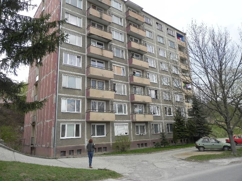 DRAŽBA 06.07.2011 o 13.00 hod., 2 izbový byt v Banskej Štiavnici