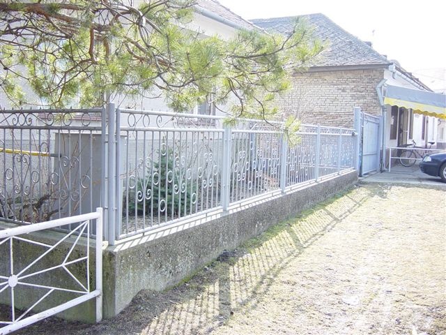 DRAŽBA 31.03.2011 o 10.00 hod., rodinný dom v obci Jahodná, okres Dunajská Streda - náhľad