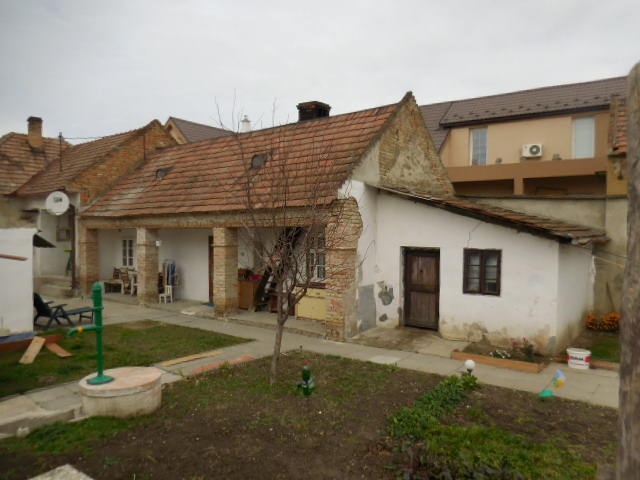 UPUSTENÉ!!! DRAŽBA 23.01.2018 o 11.00 hod., rodinný dom Veľký Grob, okres Galanta - náhľad