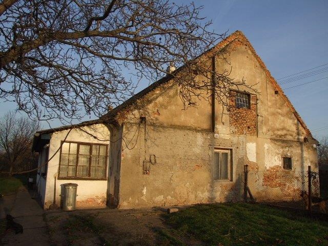 DRAŽBA 03.08.2015 o 10.00 hod., rodinný dom Rastislavice, okres Nové Zámky - náhľad