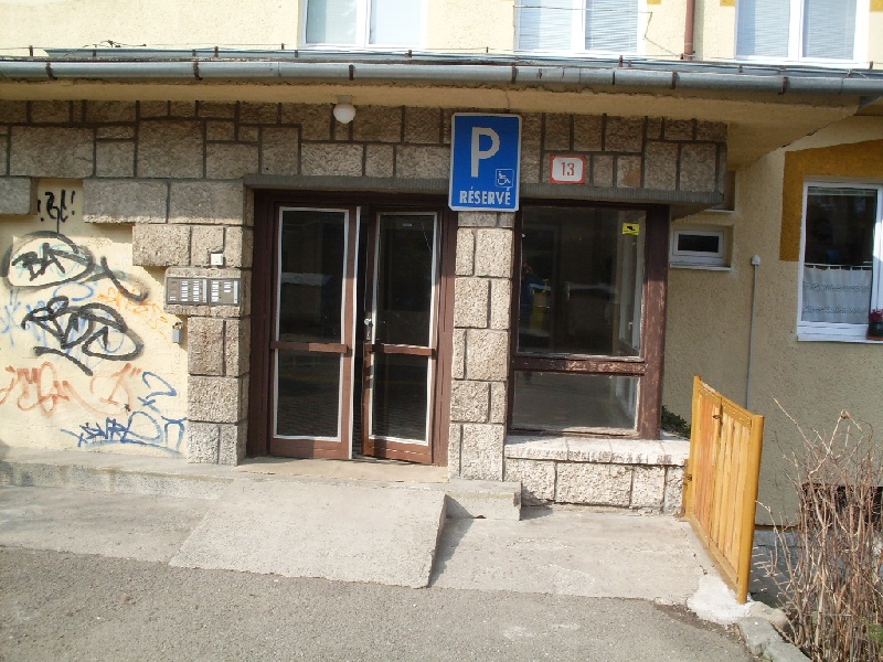 DRAŽBA 15.05.2012 o 10.00 hod., 1 izbový byt v Handlovej - náhľad