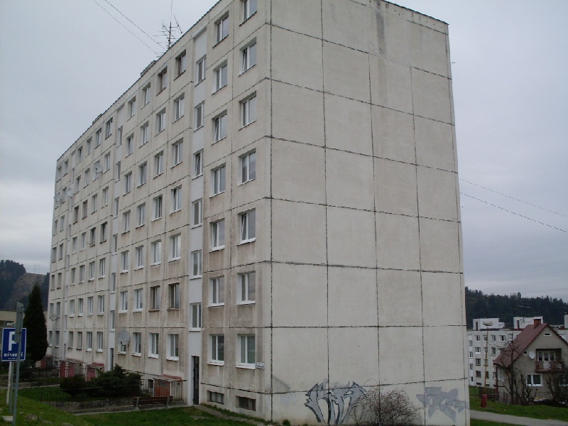 DRAŽBA 26.07.2011 o 10.30 hod., 3 izbový byt v Čadci