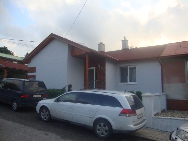 DRAŽBA 23.10.2015 o 10.00 hod., rodinný dom Handlová, okres Prievidza