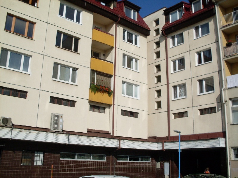 DRAŽBY 29.03.2012 o 10.00 hod., 3 izbový byt v Púchove