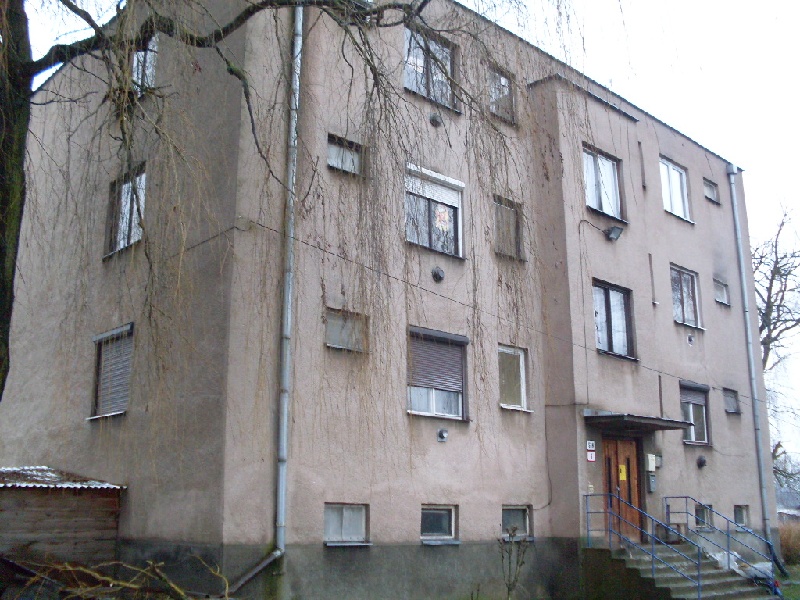 DRAŽBA 15.03.2011 o 14.00 hod., 3 izbový byt v Lelesi, okres Trebišov