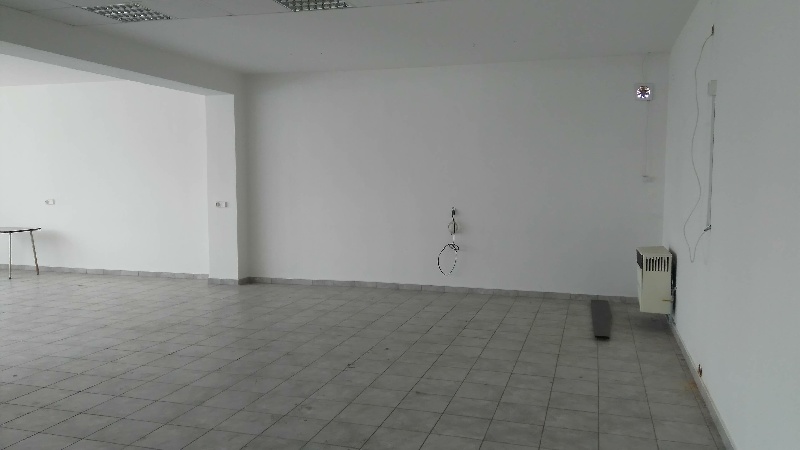 DRAŽBA 24.10.2017 o 11.00 hod., predajňa elektro Bátorove Kosihy, okres Komárno - náhľad