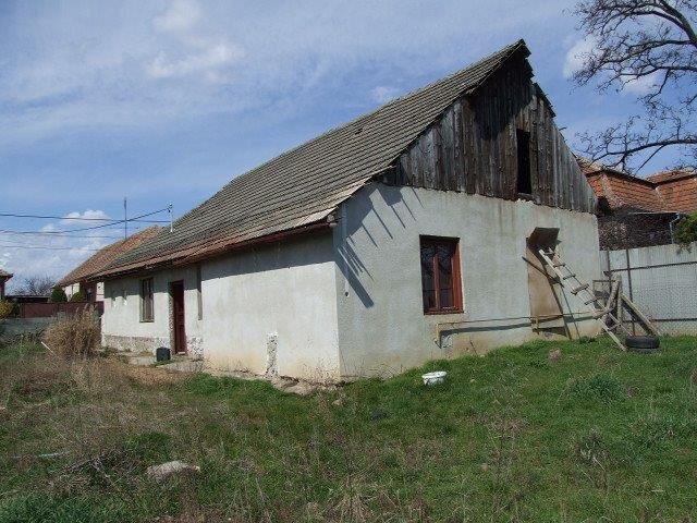 DRAŽBA 17.06.2013 o 10.00 hod., rodinný dom Svätý Peter, okres Komárno  - náhľad