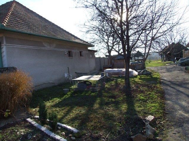 UPUSTENE!!! DRAŽBA 13.01.2016 o 10.00 hod., rodinný dom Trstice, okres Galanta - náhľad