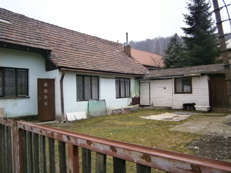 DRAŽBA 15.05.2015 o 10.00 hod., rodinný dom Žilina, okres Žilina - náhľad