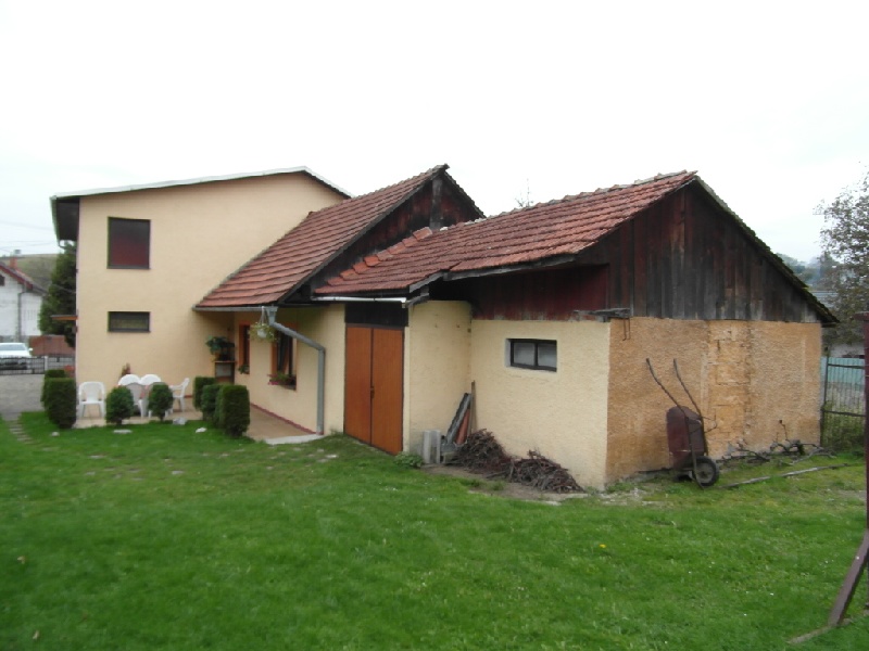 DRAŽBA 13.08.2014 o 10.00 hod., rodinný dom Višňové, okres Žilina - náhľad