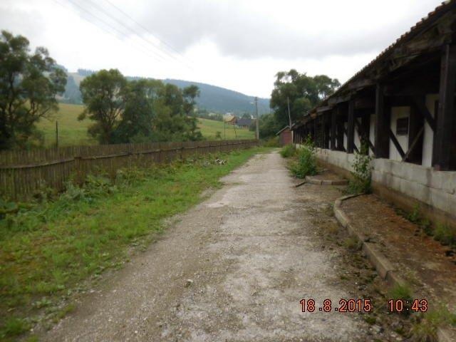 DRAŽBA 28.10.2015 o 10.00 hod., kravíny Makov, okres Čadca - náhľad