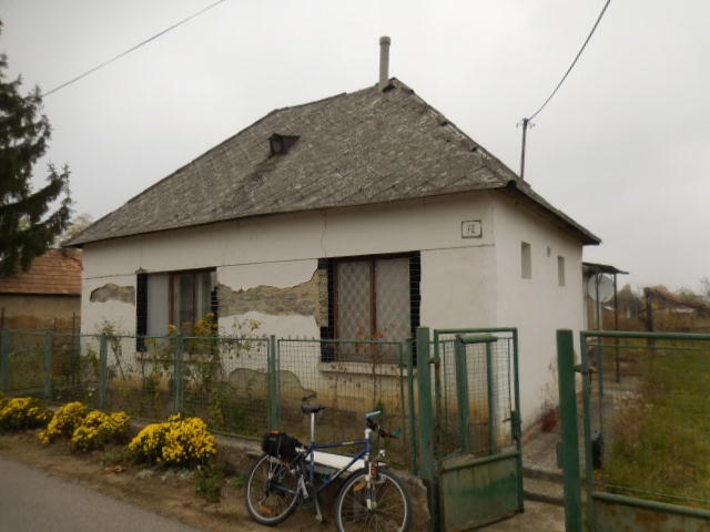 DRAŽBA 05.02.2018 o 11:00 hod., rodinný dom Radvaň nad Dunajom, okres Komárno - náhľad