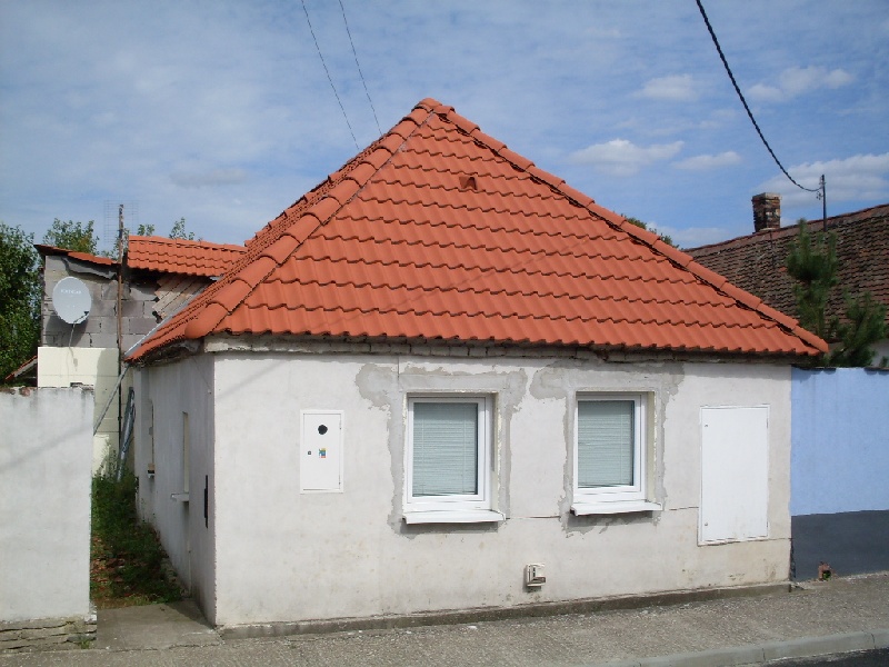 DRAŽBA 05.12.2011 o 13.00 hod., rodinný dom v Kátove - náhľad
