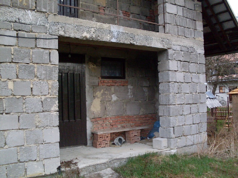 UPUSTENÉ!!!!!!!!!!!!!DRAŽBA 16.07.2012 o 10.00 hod., rodinný dom v Liptovských Matiašovciach - náhľad