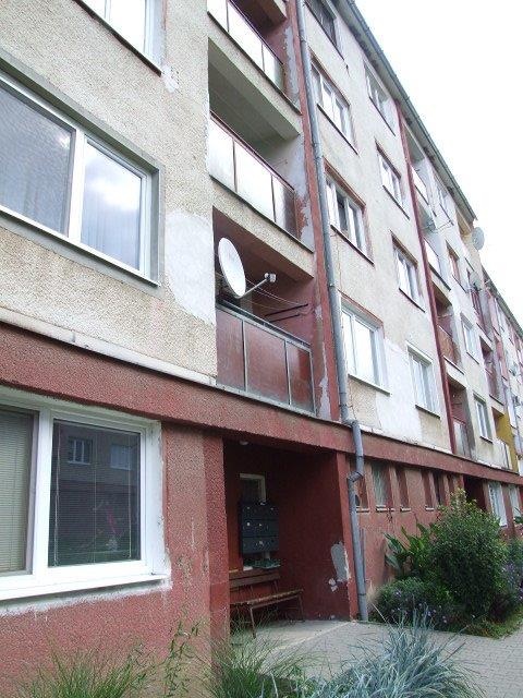 DRAŽBA 20.02.2015 o 10.00 hod., 2 izbový byt Hlohovec, okres Hlohovec