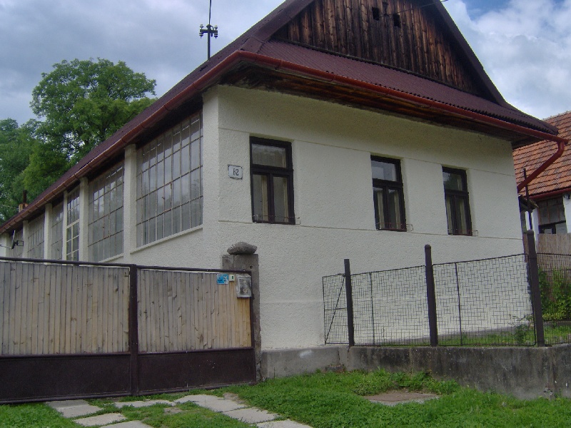 DRAŽBA 10.11.2015 o 10.00 hod., rodinný dom Prenčov, okres Banská Štiavnica