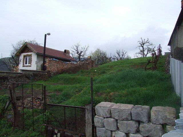 DRAŽBA 08.10.2012 o 11.00 hod., rodinný dom v Brehoch - náhľad