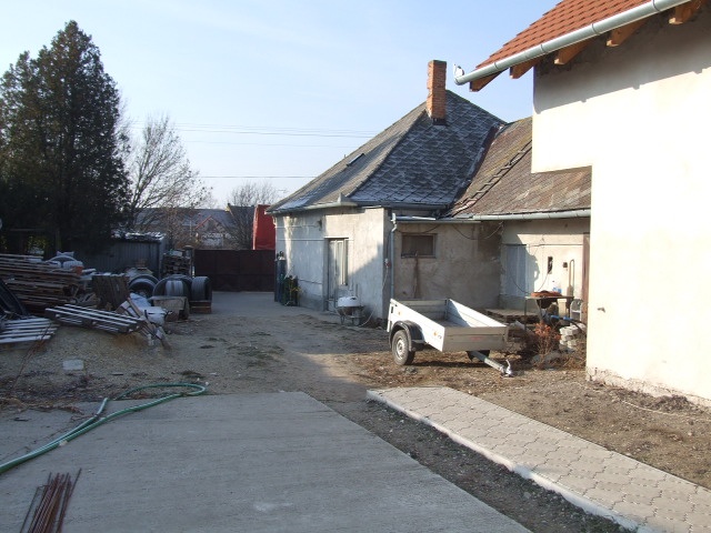 DRAŽBA 28.03.2012 o 11.00 hod., rodinný dom  v Orechovej Potôni - náhľad