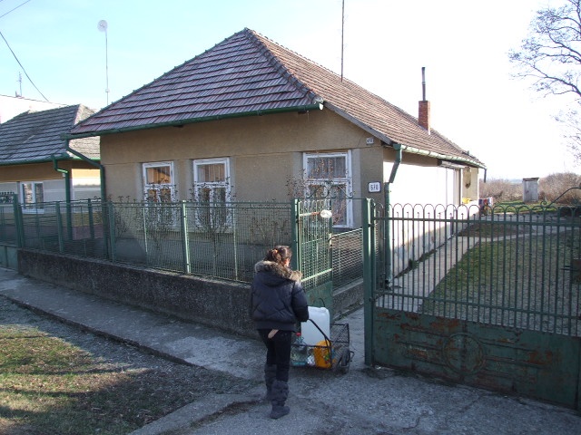 DRAŽBA 25.04.2012 o 11.00 hod., rodinný dom v Seliciach
