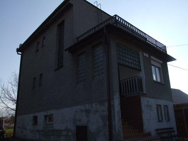 DRAŽBA 28.02.2013 o 10.00 hod., rodinný dom Bystričany, okres Prievidza