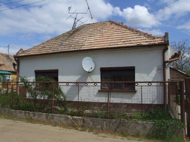 DRAŽBA 16.12.2015 o 11.00 hod., rodinný dom Marcelová, okres Komárno