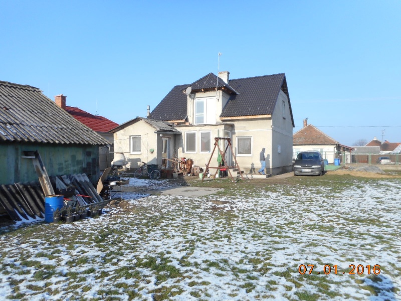 DRAŽBA 14.03.2016 o 14.00 hod., rodinný dom Zlatná na Ostrove, okres Komárno
