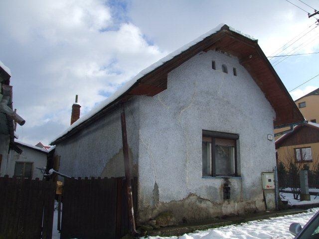 DRAŽBA 08.03.2012 o 09.30 hod., rodinný dom v Dolnom Hričove - náhľad
