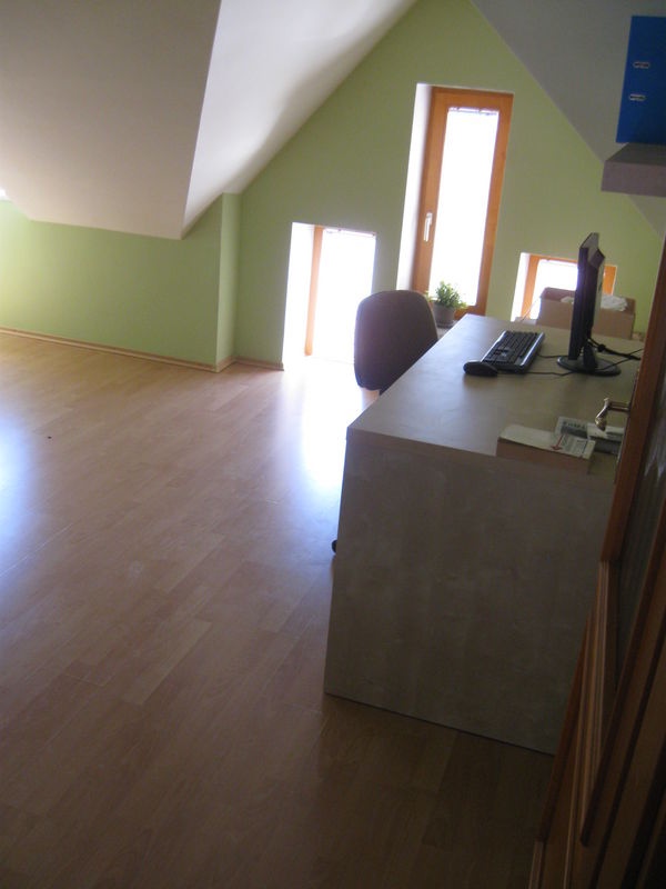 DRAŽBA 21.07.2015 o 10.00 hod., polyfunkčný objekt Komárno, okres Komárno - náhľad