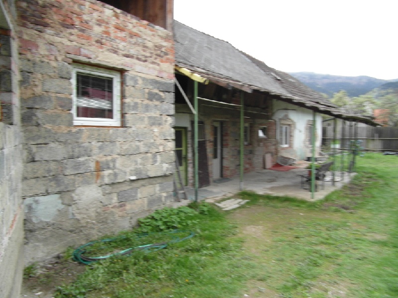 DRAŽBA 07.07.2016 o 11.00 hod., rodinný dom Slovinky, okres Spišská Nová Ves - náhľad